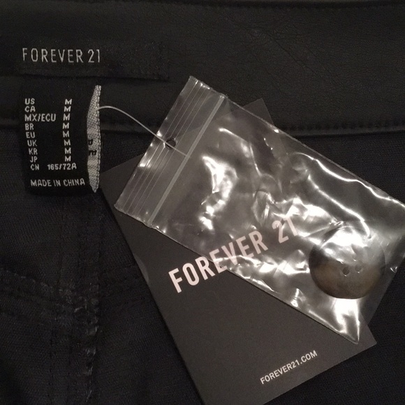 Black Faux Leather pleather skirt NWT - Picture 6 of 7